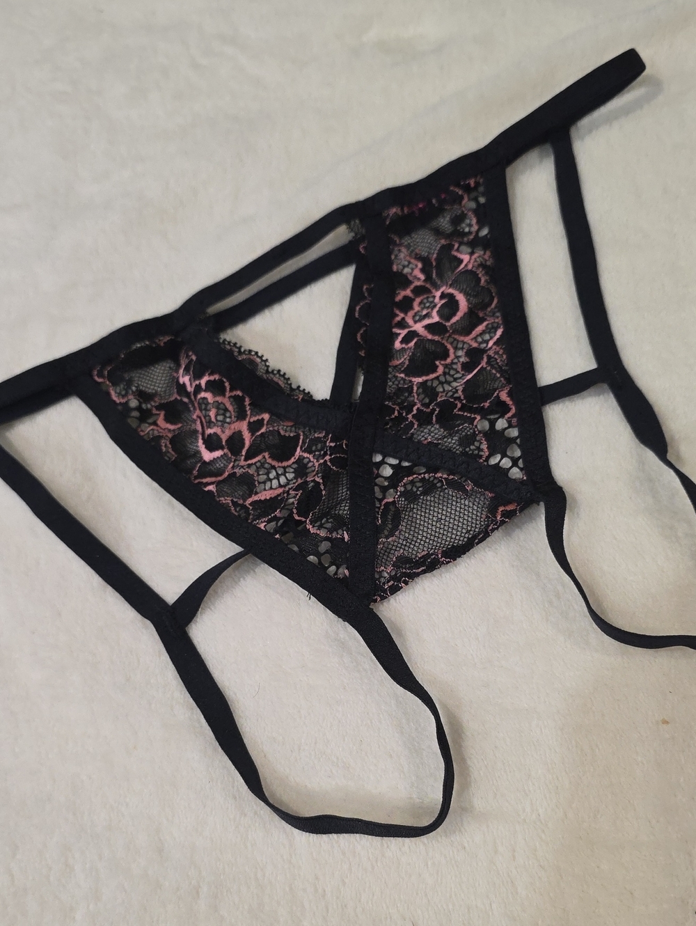 La SENZA Black Lace Strappy Bottom with Pink Floral Underlay No Gusset Size S